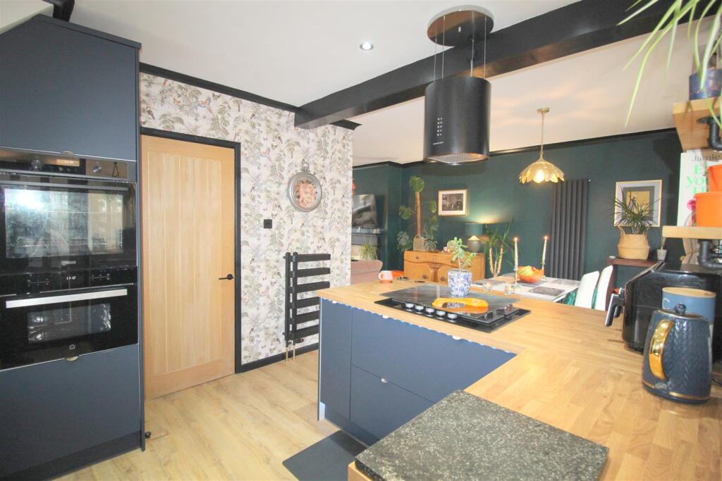 Open Plan Lounge/Dining Kitchen