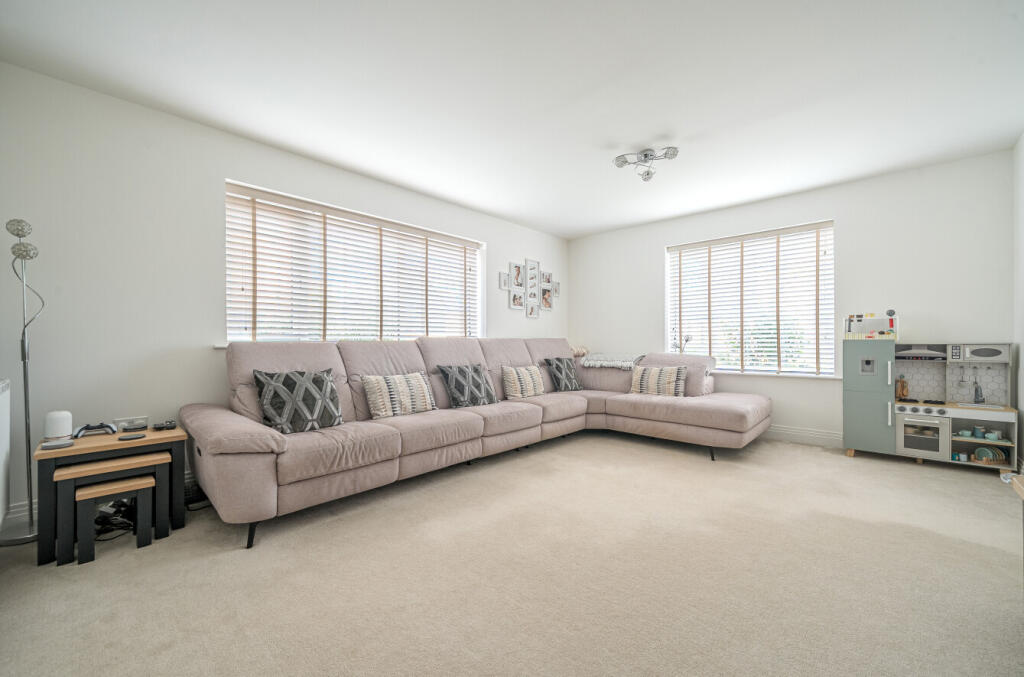 1361236-23-68ff81...