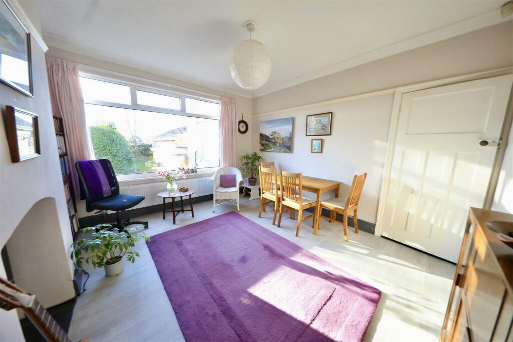 32 Allderidge - Dining 2.jpg