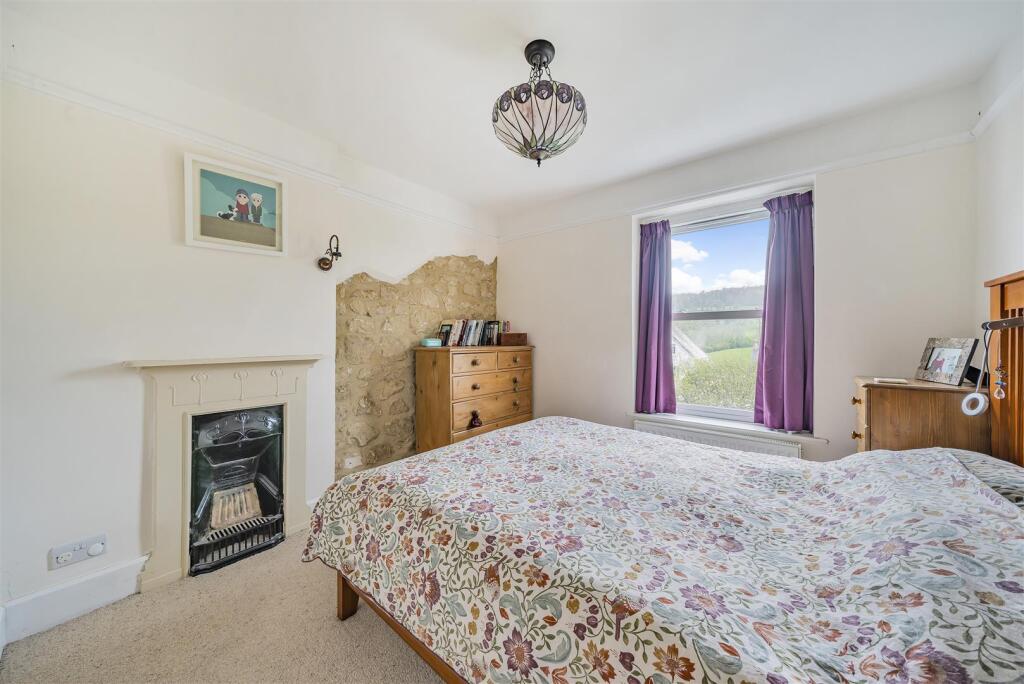 Perival bedroom.jpg
