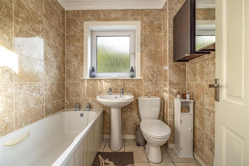 13 Ladyschaw Drive Selkirk 24.JPG