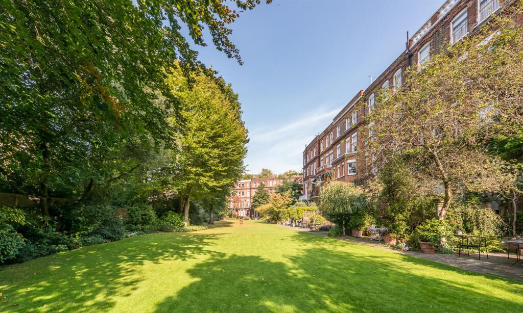 Cresswell Gardens 2_6-4-2. Low Res.jpg