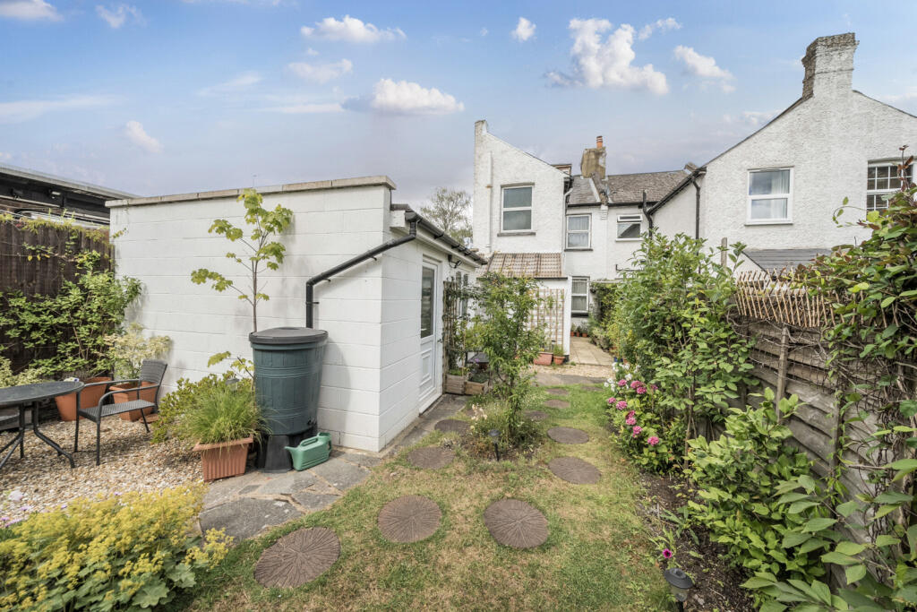 1320496-19-686e9b...