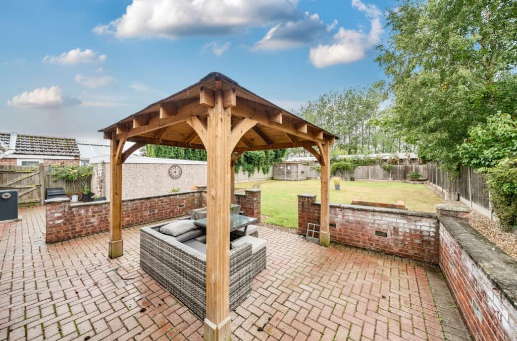 1348864-14-68b95bfa14bbc