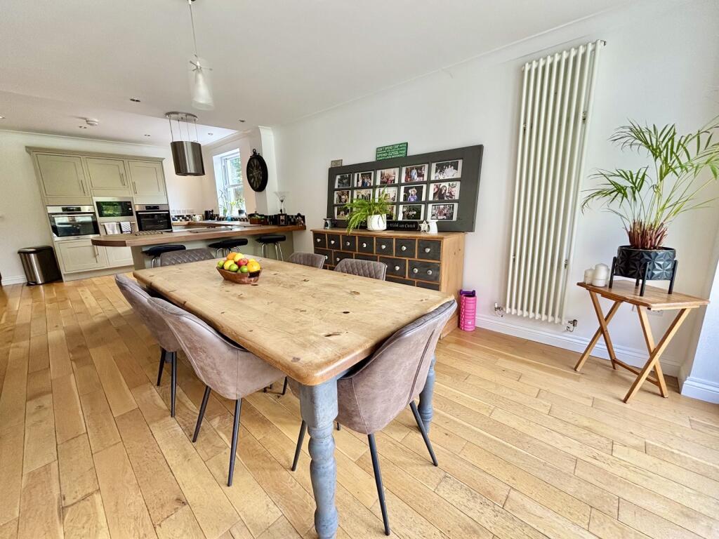 Kitchen/Open Plan Living Room