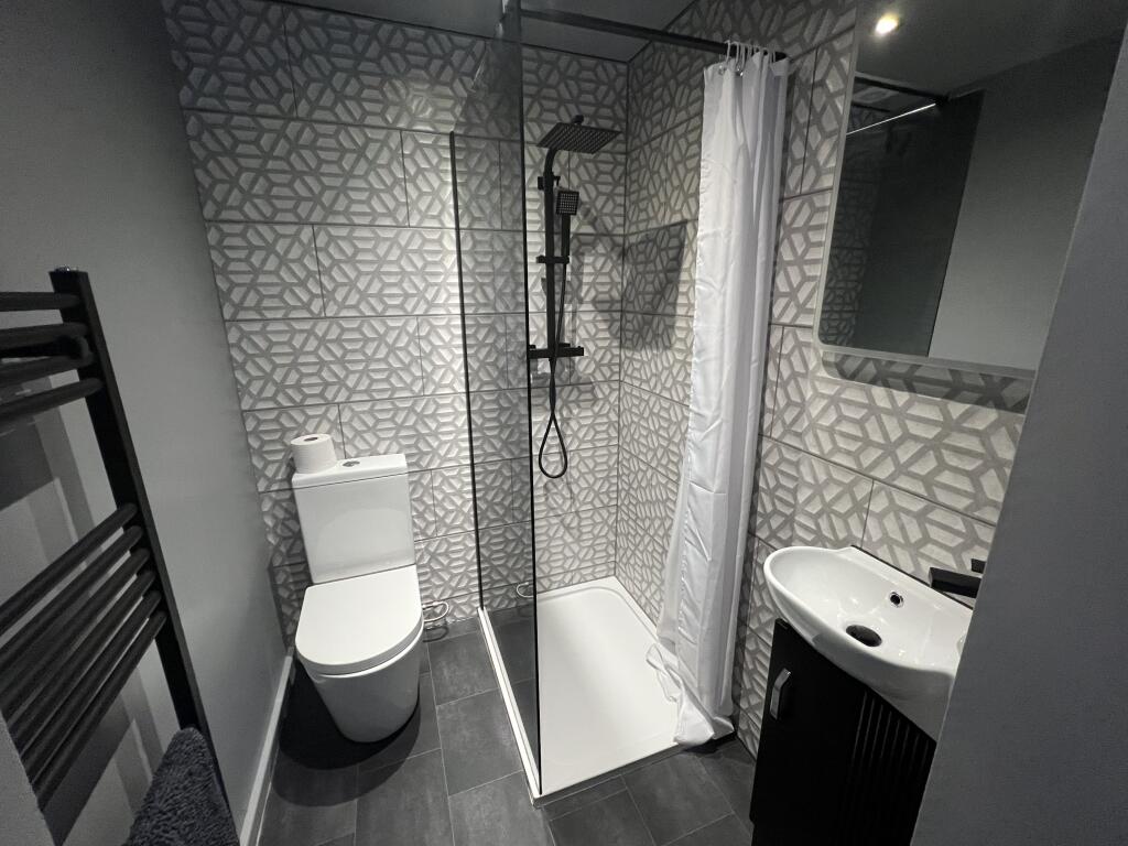 En-suite Bathroom