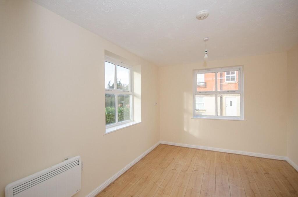 Bedroom one.jpg