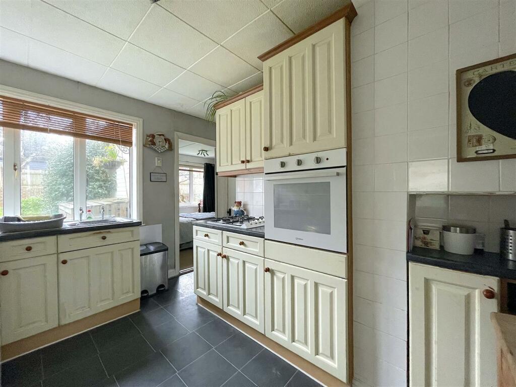 Kitchen (1).jpeg