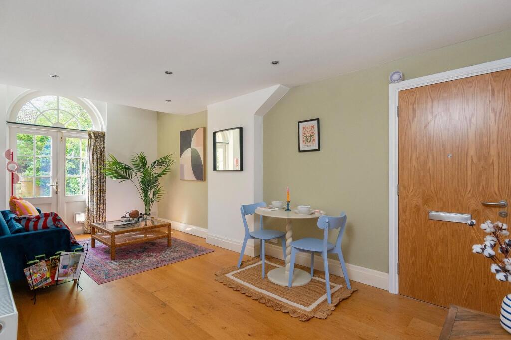 4C4CSP - Lounge Diner F.jpg