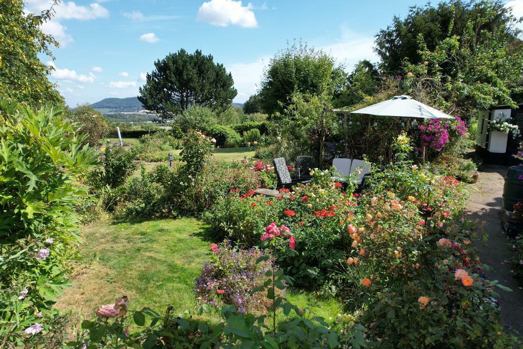 Exquisite rear garden and views