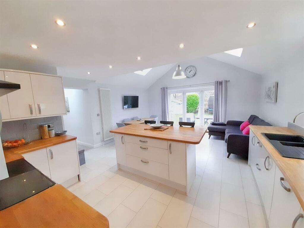 Kitchen / dining / family room