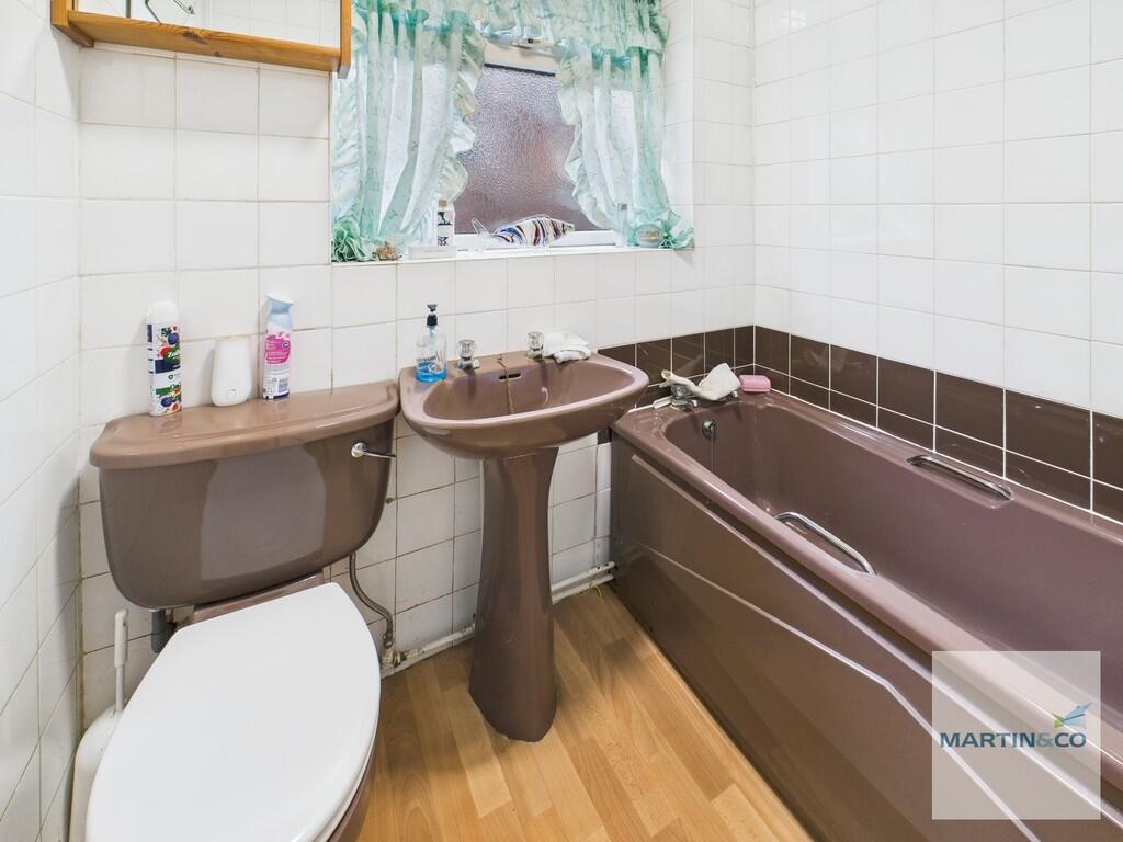 CAM03663G0-PR0124...