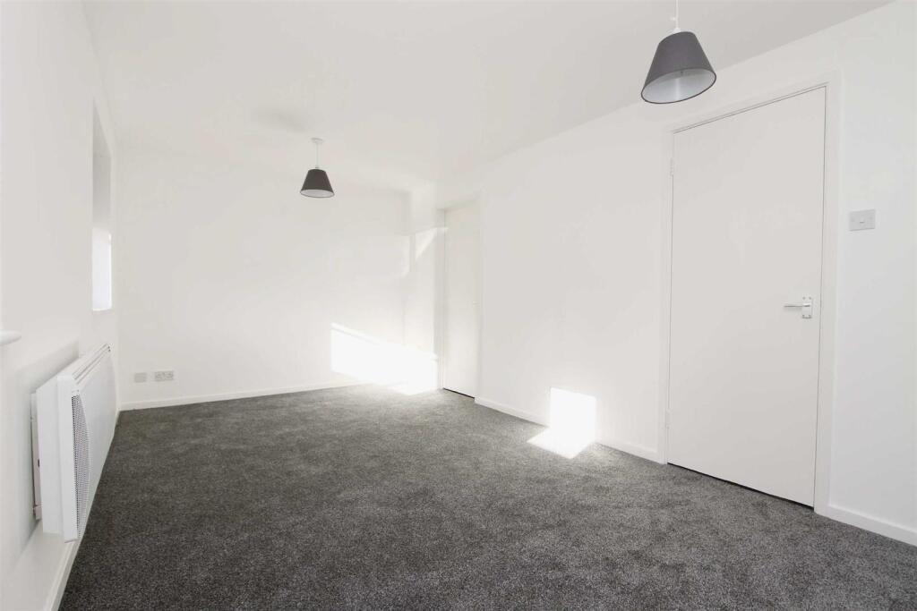 Studio Room