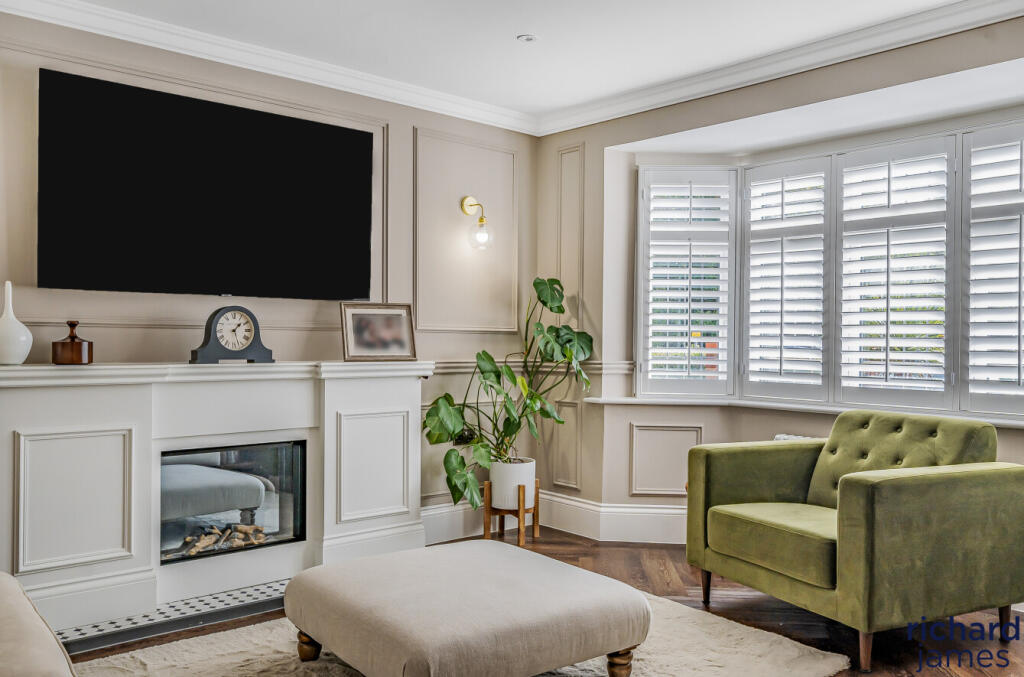 24d69506-b625-4fb...