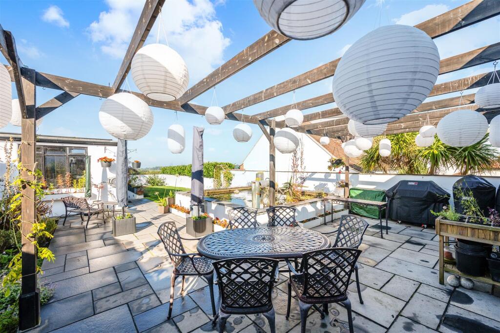 ASHCOMBE TERRACE, 12- (25).jpg