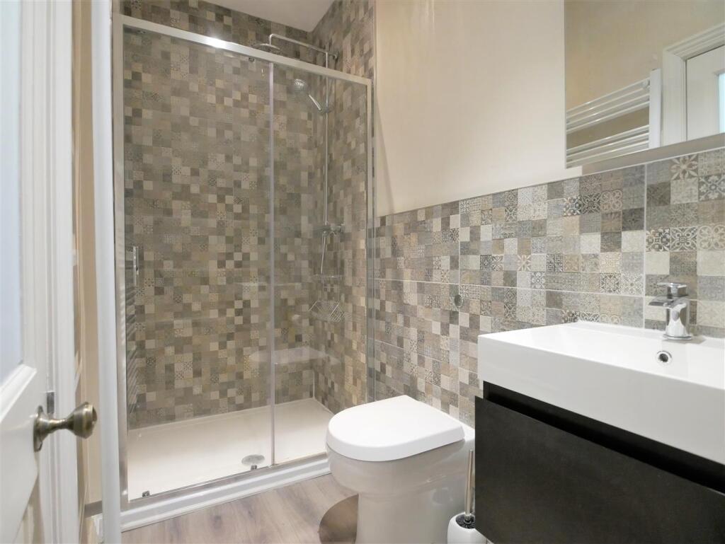 shower room.JPG