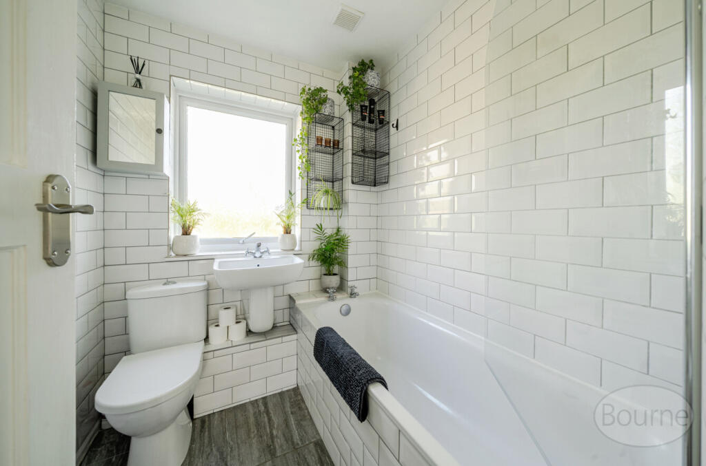 5ca1cb51-ce4f-467...