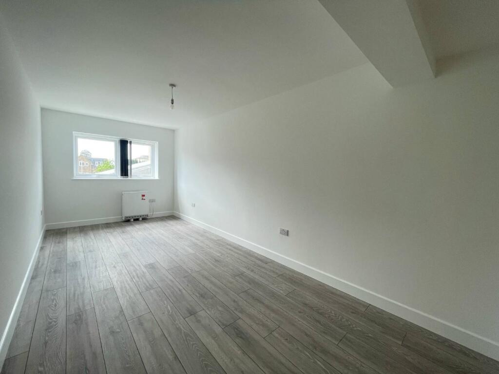 Copenhagen Flat 1 Primary Bedroom 1.jpg