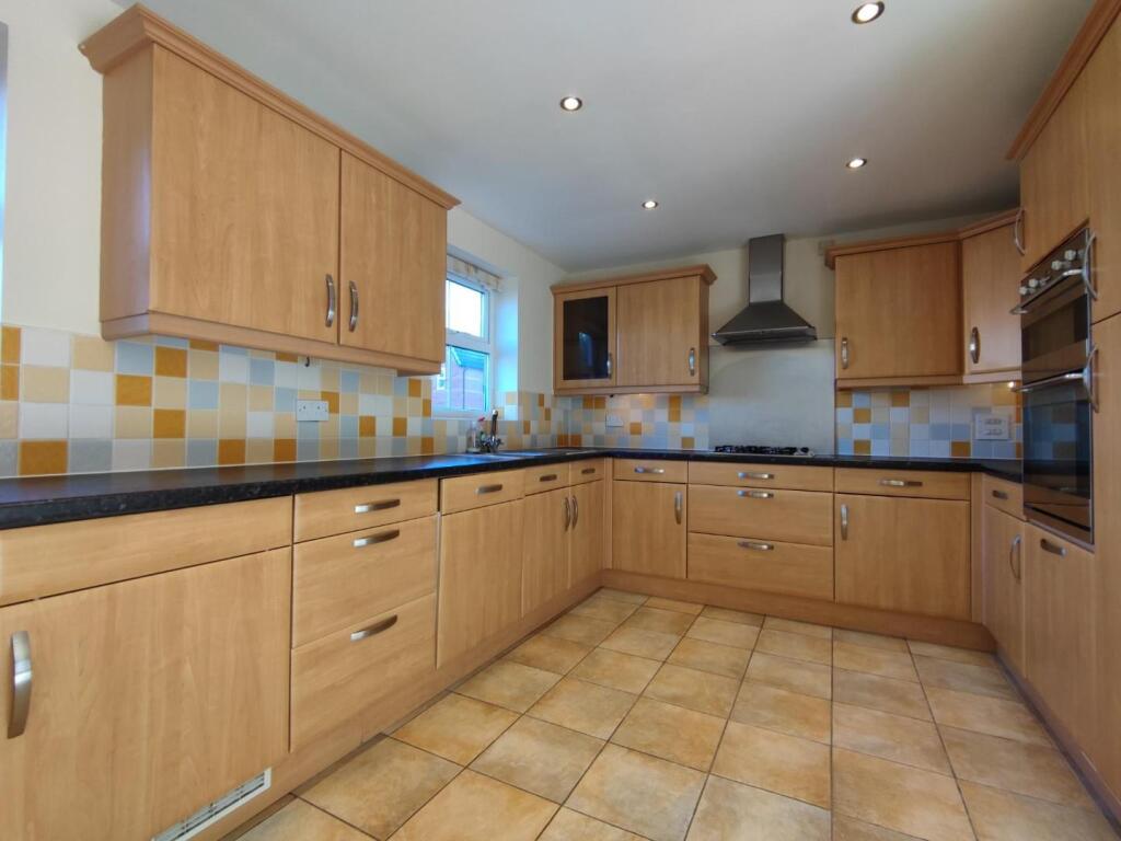Breakfast Kitchen Aspect 2