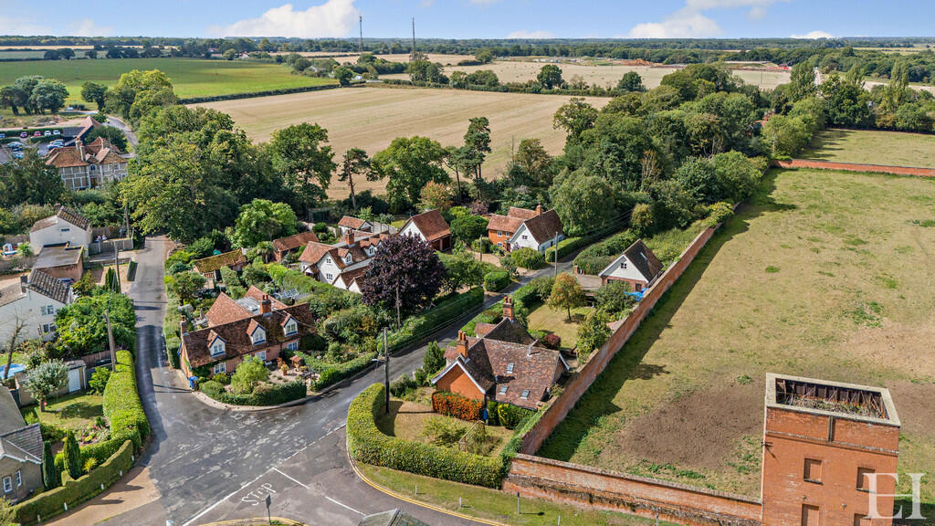 8662260-exteriorW...