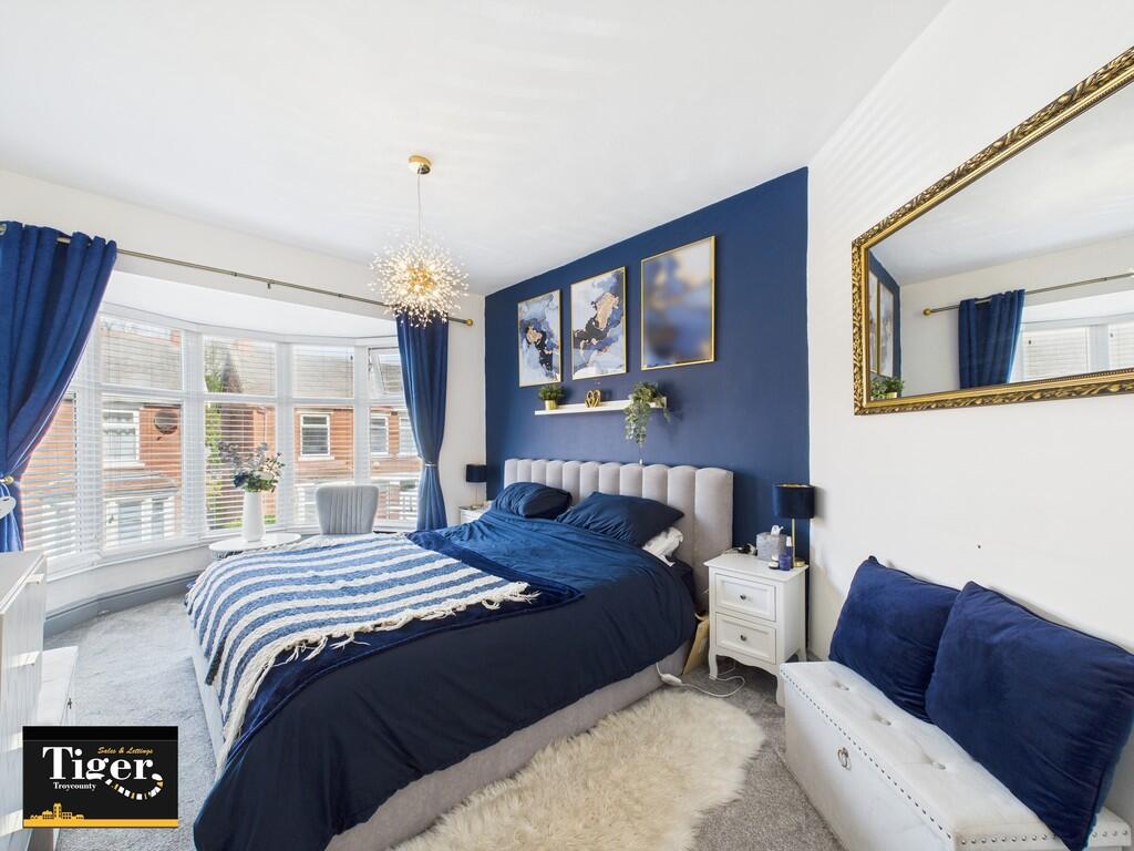 CAM02176G0-PR0544...