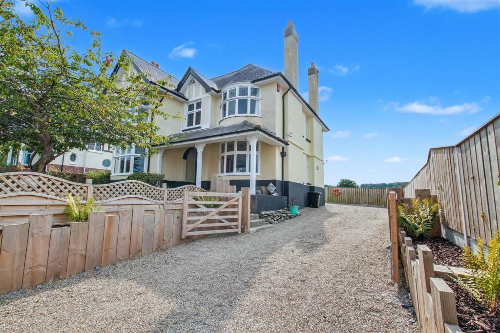 Drive and front of house