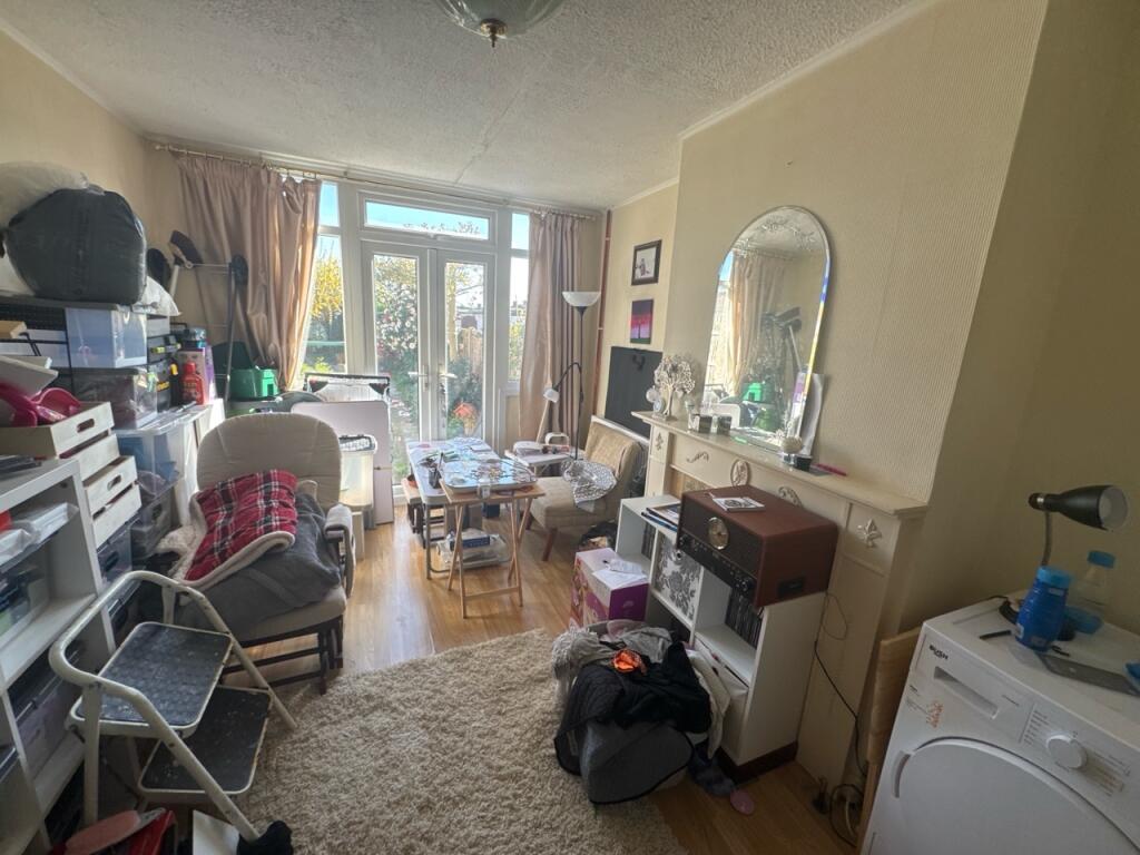 28e60180-c6cf-48d...