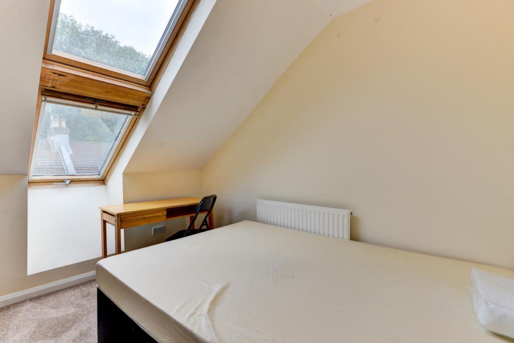 54 Argyle Road Bedroom 6 (2)