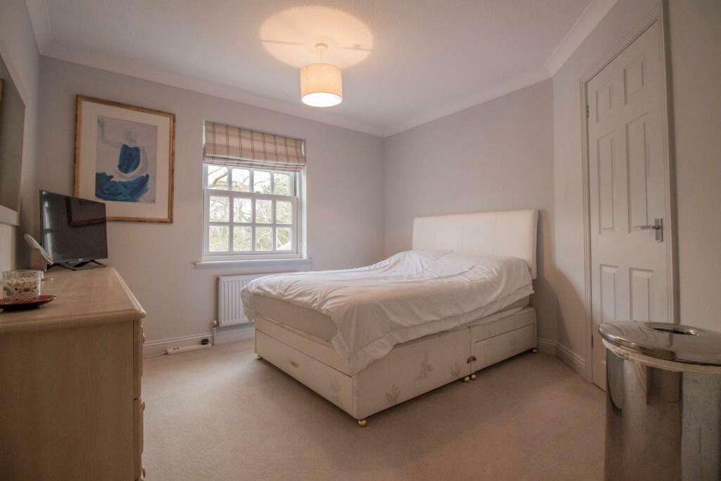 4 Bear Meadow, Beyton [Bedroom Three] 01.jpg