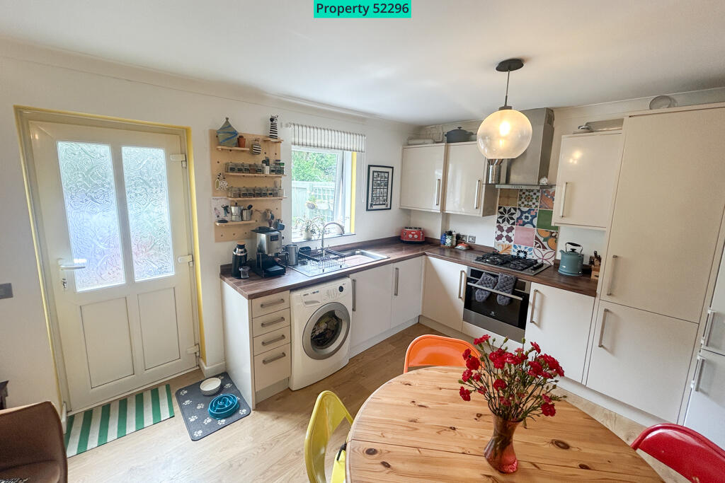 Kitchen facing towards the garden