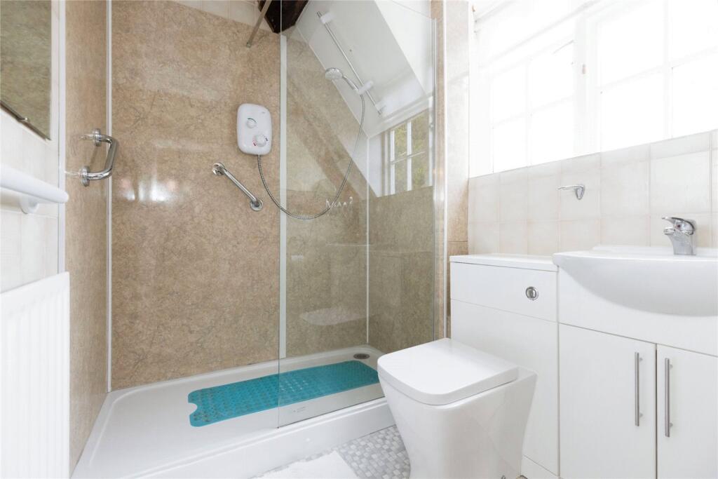 Ensuite Bathroom