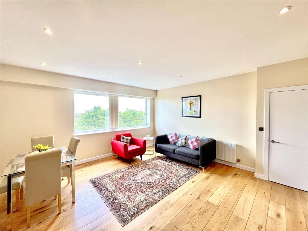 Open Plan Kitchen/ Reception Room