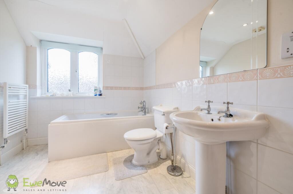 9365ea74-26b7-42d8-85e0-87b9c62b3dc3