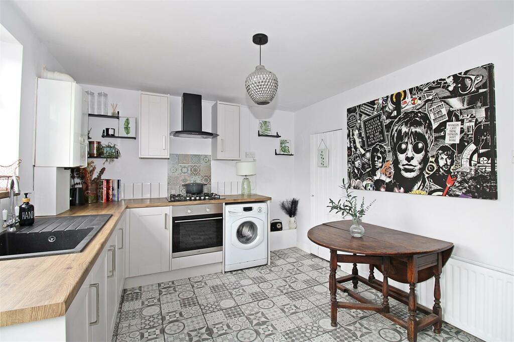 Kitchen/Dining Room