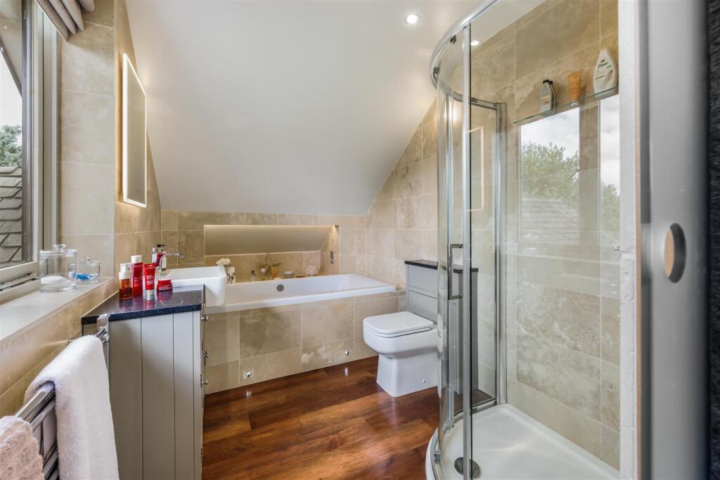 En-Suite Bathroom
