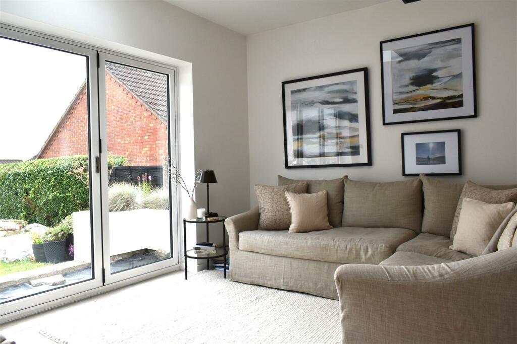 sun room 6.JPG