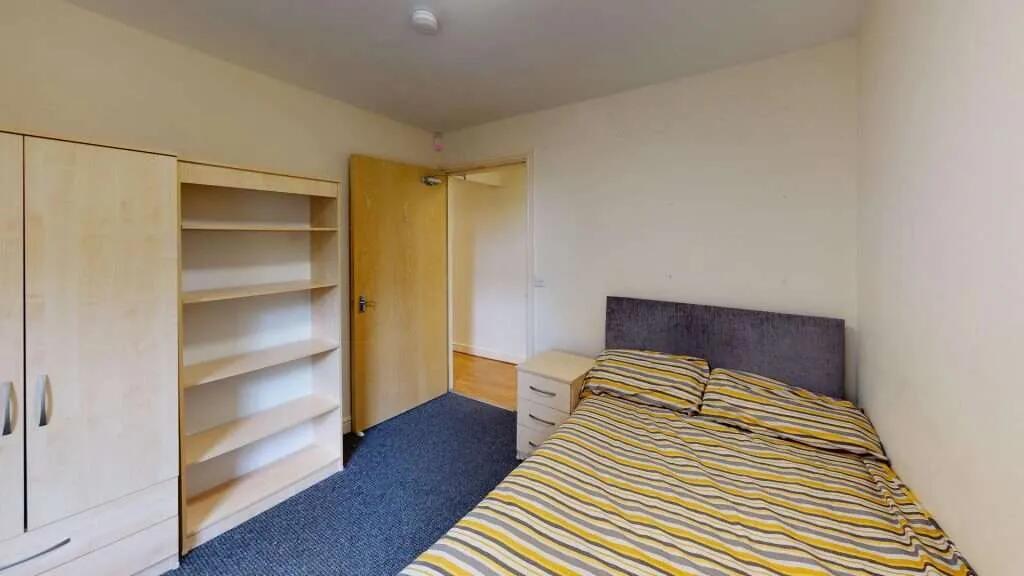 Flat_1a_1_Broomgrove_Crescent