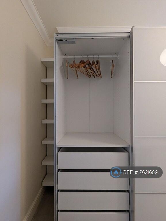 Bedroom 2: Storage