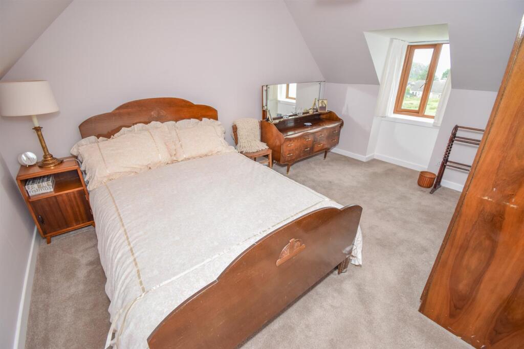 BEDROOM ONE (2).jpg