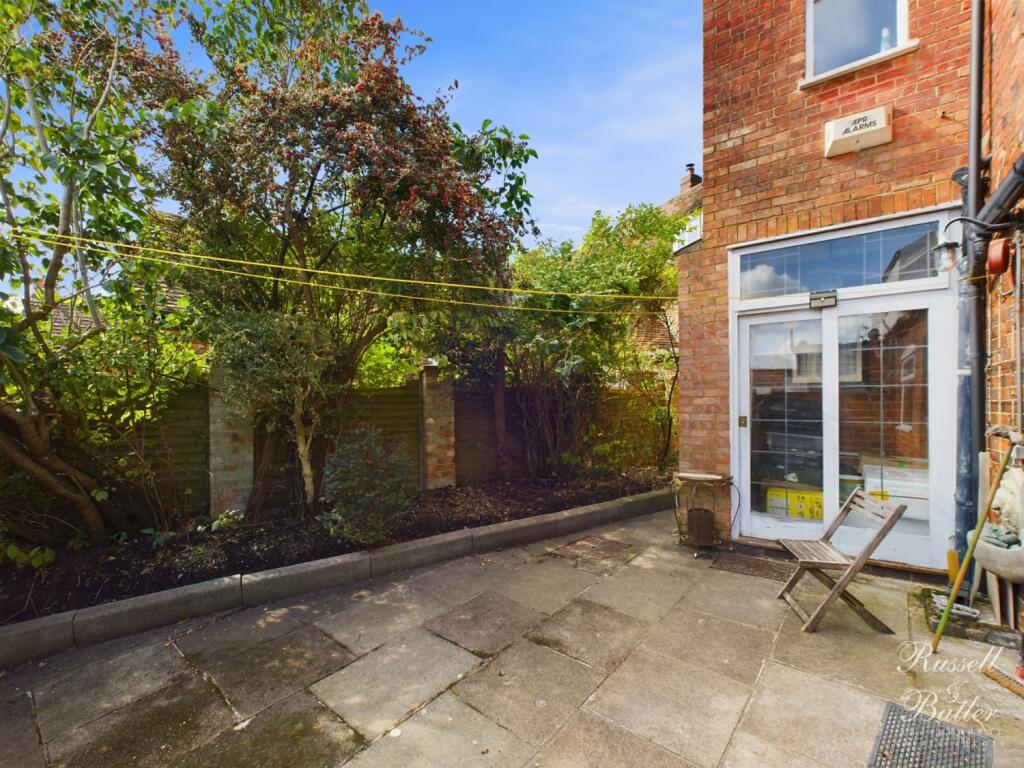 CAM01995G0-PR0203-STILL014