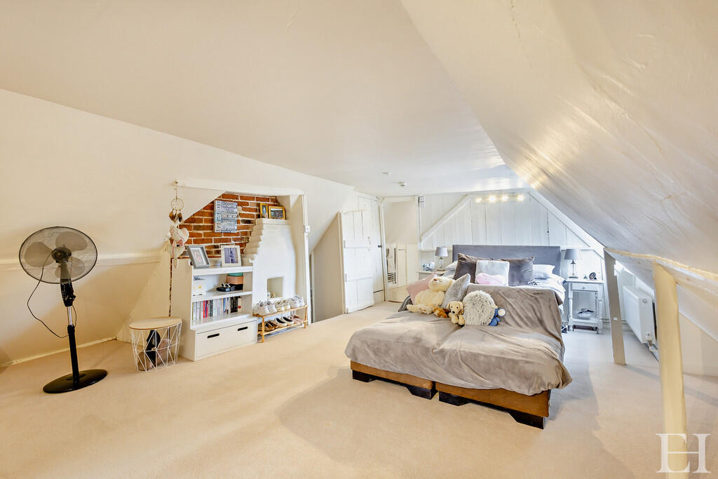 8643202-interiorW...