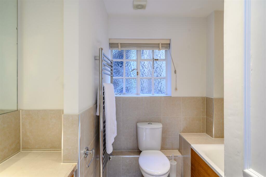 8452739-Interior16.jpg