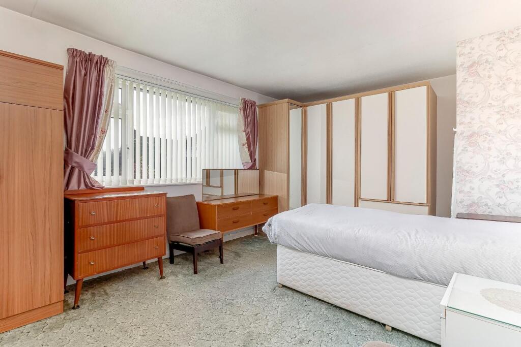 Bedroom 1 - A.jpg