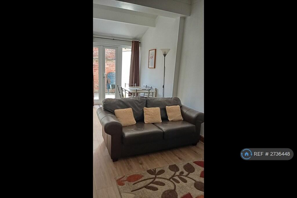 Lounge / Dining Room