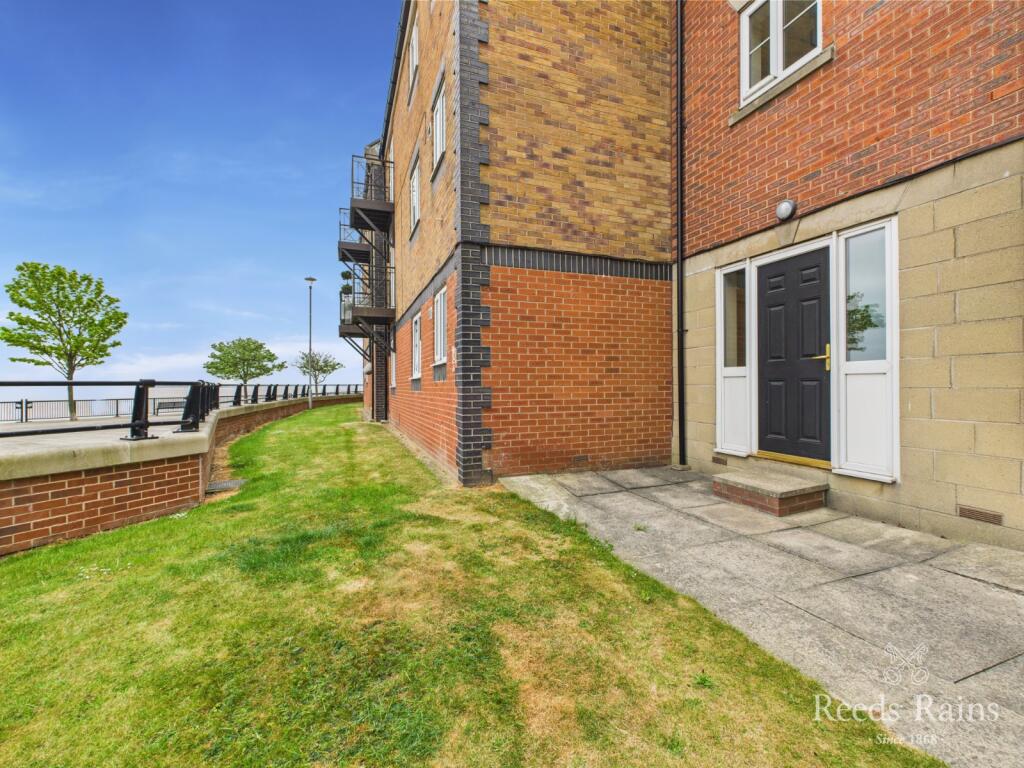 Communal Rear Garden