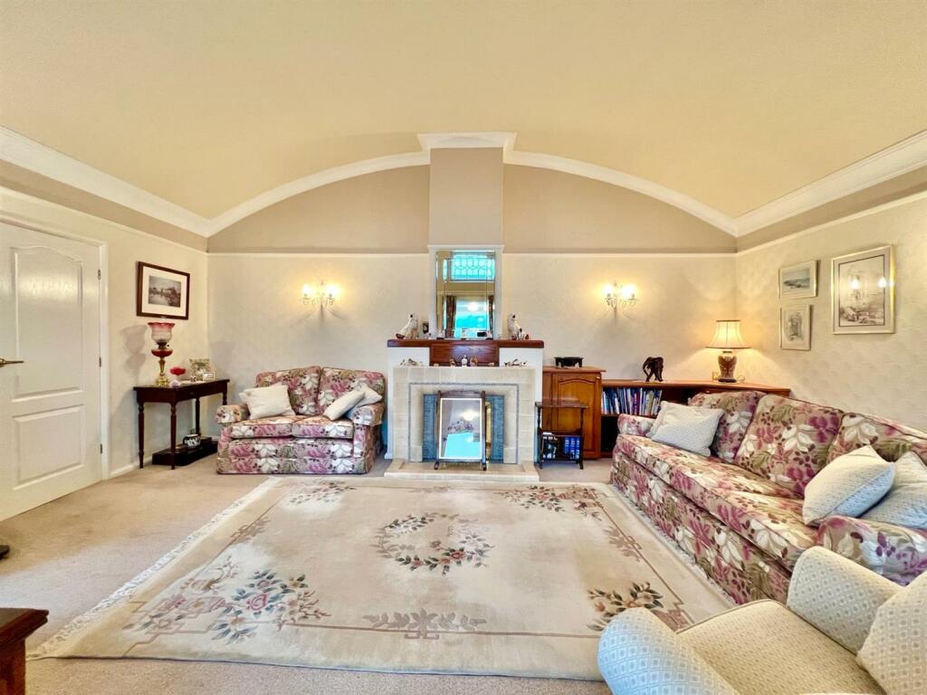 PHOTO-2024-01-23-22-16-54 (9).jpg