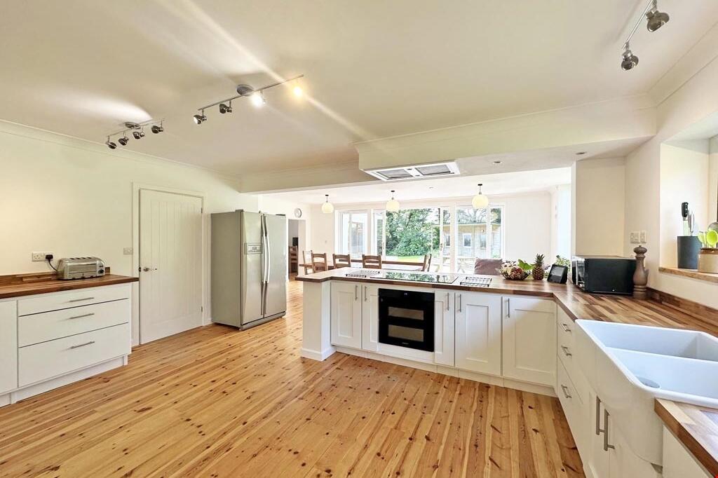 9bb4c140-d96a-480f-ba7b-e3b3f68f1925