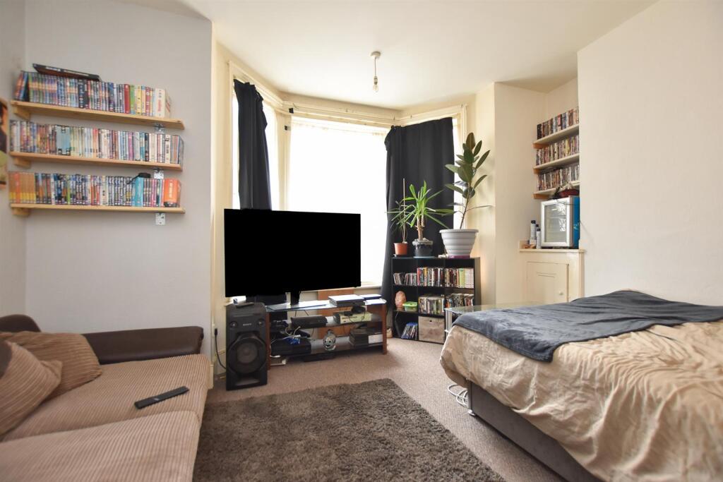 Studio apartment - ground floor