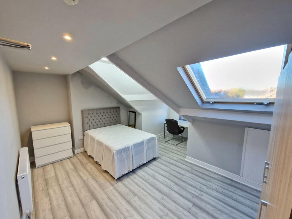 thumb__1800_0_0_0...