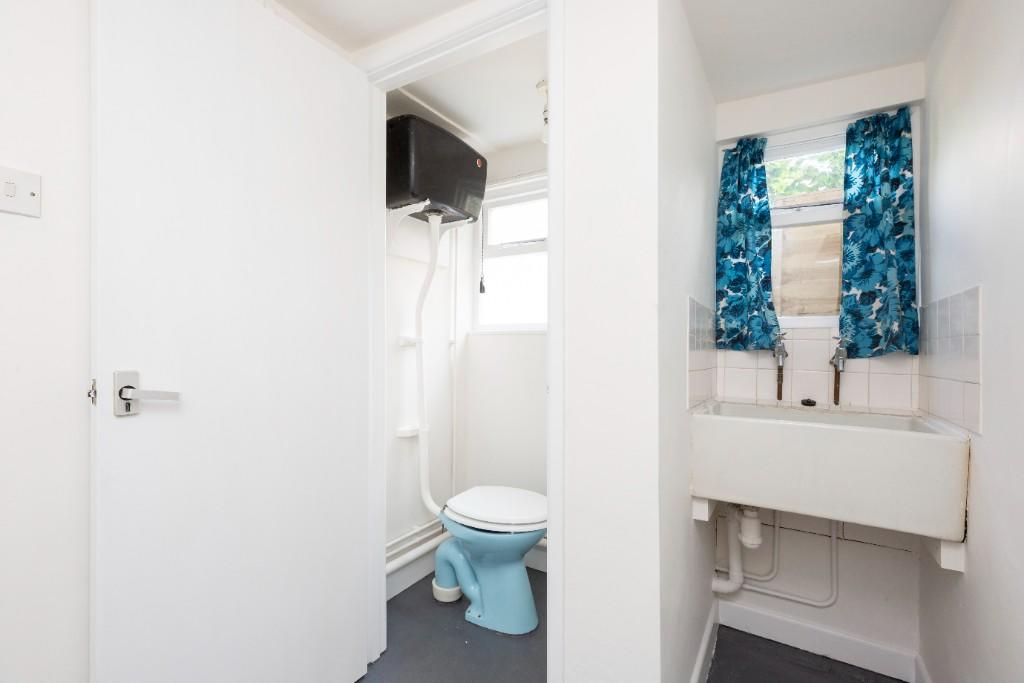 Utility &amp; claokroom